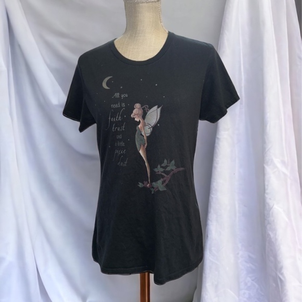 DISNEY Tinkerbell Tee size Medium